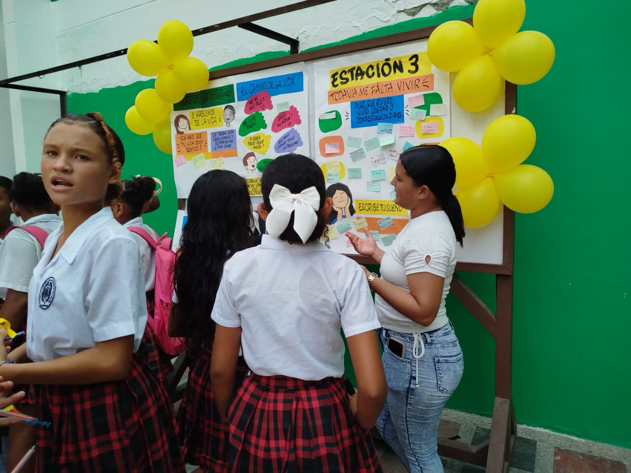 Septiembre Amarillo mes de prevencion del suicidio